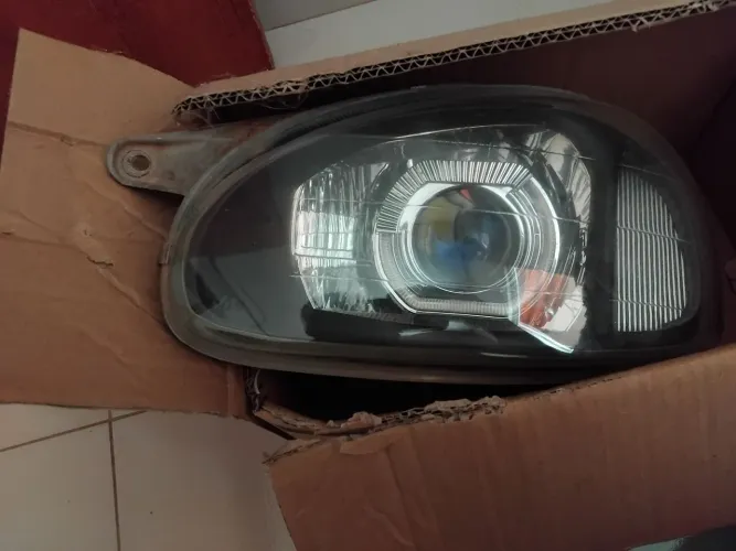 Par de farol corsa com projetor 