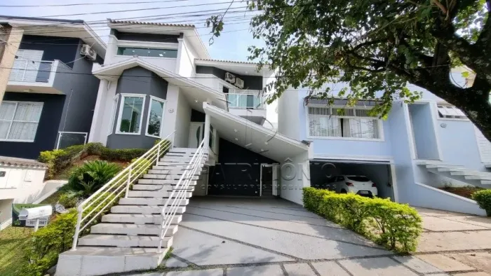 CASA EM CONDOMINIO 2 QUARTOS SENDO 1 SUÍTE COM CLOSET HIDRO VILA DOS INGLESES