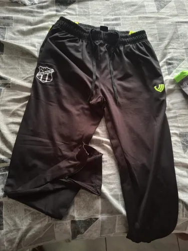 Calça oficial do Ceará. Comissão técnica/operação. 