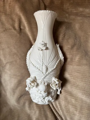 Vaso Decorativo Chinês em Porcelana Branca - Antigo - Excelente Estado