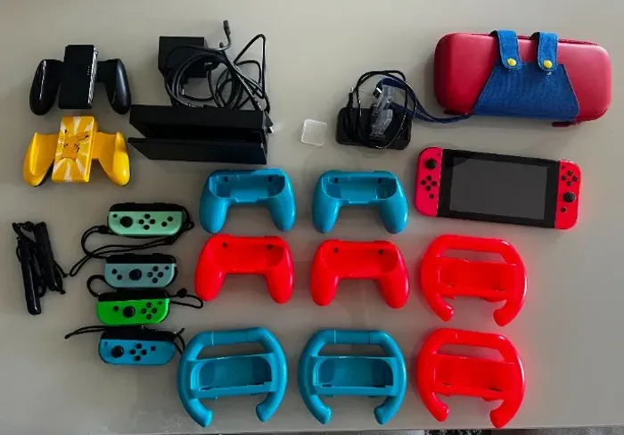 Nintendo Switch 32gb + 128bg Com Acessórios