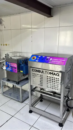 Máquina de salgados modeladora + Masseira 10kg Consultomaq