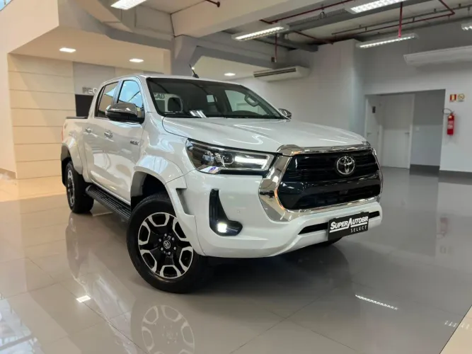 Toyota Hilux SW4 4X4 2.8 Diesel 2025