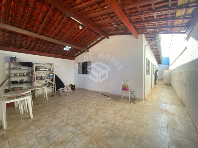 Casa à Venda no Jardim Graminha II em Limeira-SP