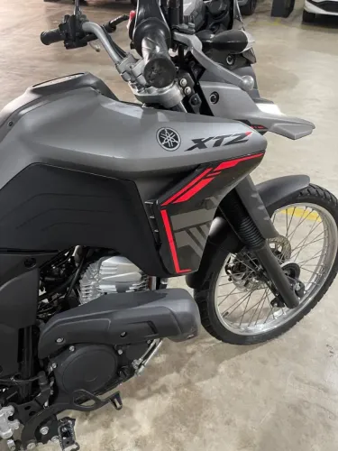 Yamaha Lander XTZ 250 2025 - Apenas 8.095 km 