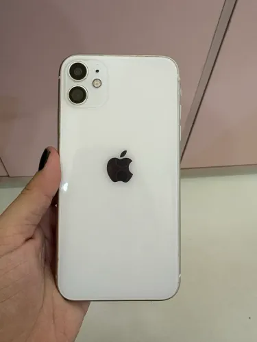 VENDO IPHONE 11 64G