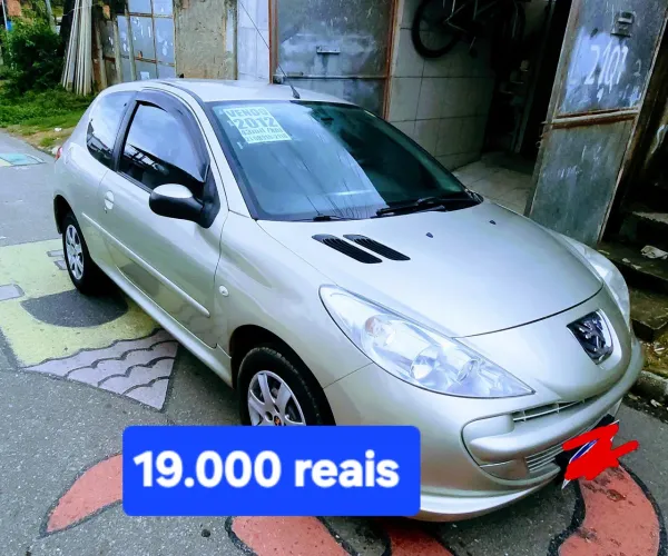 Peugeot 207 XR 1.4 Flex 8V 3P 2012
