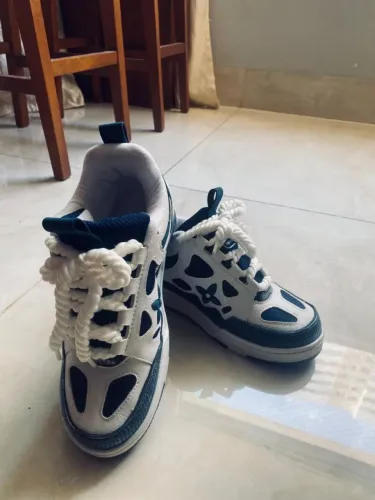 Tenis LV 