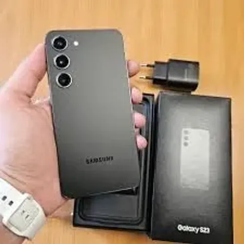 Samsumg galaxy s23 com caixa e carregador original, ou troco por iphone