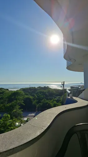 Ap em frente ao mar HOLIDAY INGLESES