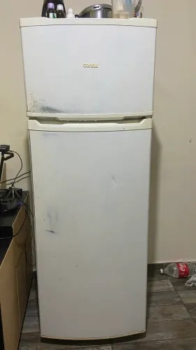 Geladeira usada para sair hoje