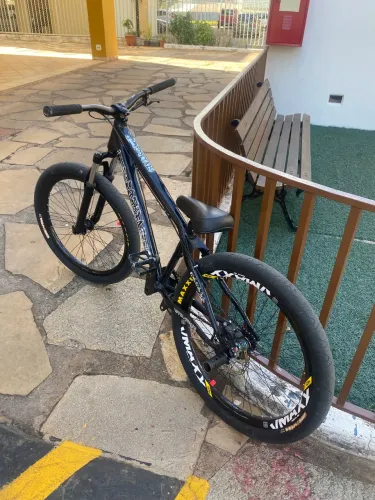 Bike perifa aro 26 pra grau