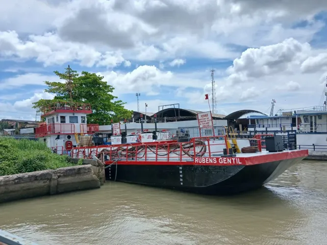 Ferry Boat combustível ou água 