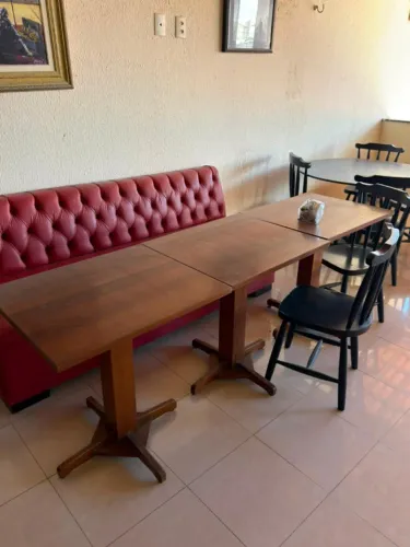 Mesa de Madeira 70x60 (Base Central) para Restaurante / Lanchonete