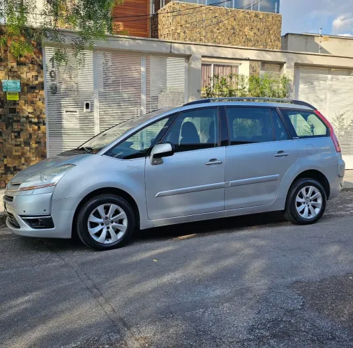 Citroen C4 Picasso Grand 2.0 16V 143cv AUT 2010