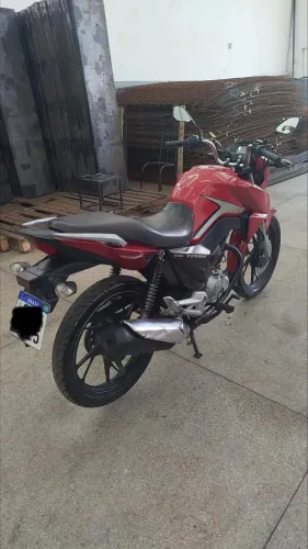 TITAN 160