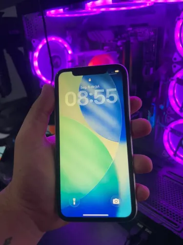 iPhone 11
