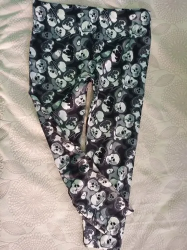 Calça Leg Feminina estampa caveira tamanho unico p m