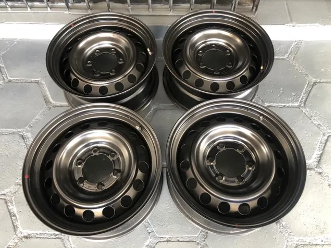 Roda aro 17 avulsa  Toyota Hilux 