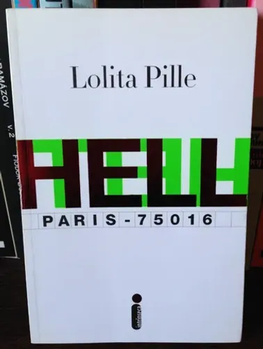 Livro Hell: Paris 75016 Editora Intrínseca