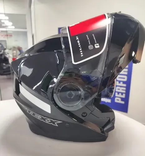 Capacete Texx Escamoteável ( Robocop) Gladiator C/ Viseira interna