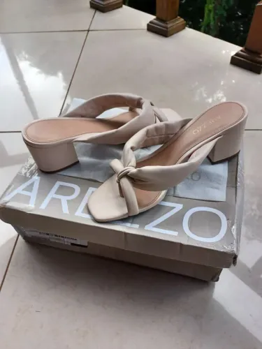 Sandália Arezzo off white 35 Original