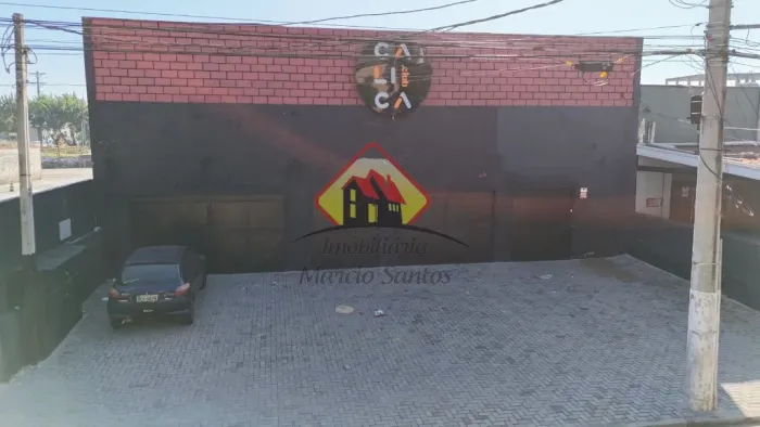 Galpão Comercial na Avenida Charles Schnneider - Oportunidade Única de Locação