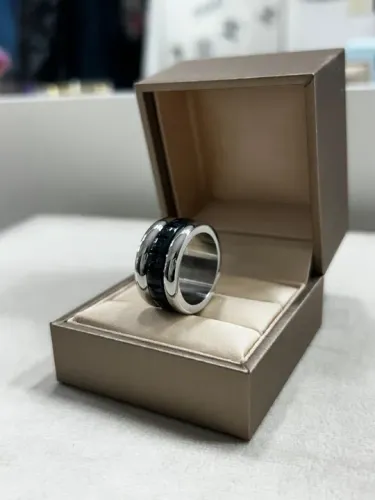Anel aliança bvlgari modelo giratorio