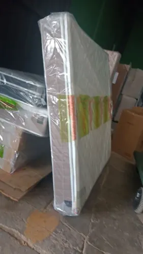 Colchão  Queen espuma D 45 selado novo