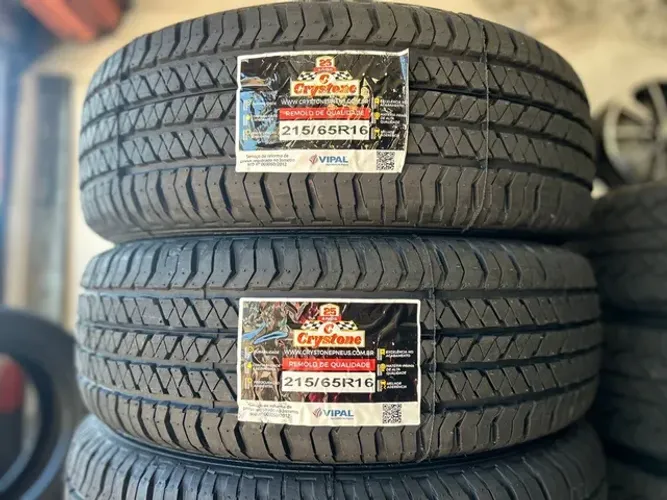 2 pneus 215/65/16 Crystone (CRETA, TORO, DUSTER, OROCH)