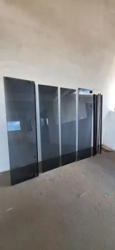 Janela de vidro fumê