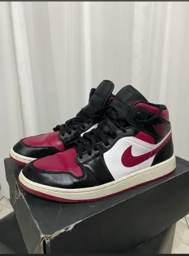 Air Jordan 1 Mid 