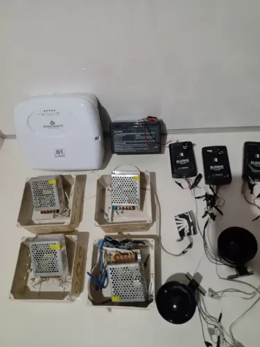 Kit Alarme Jfl Central Smart Cloud 18
