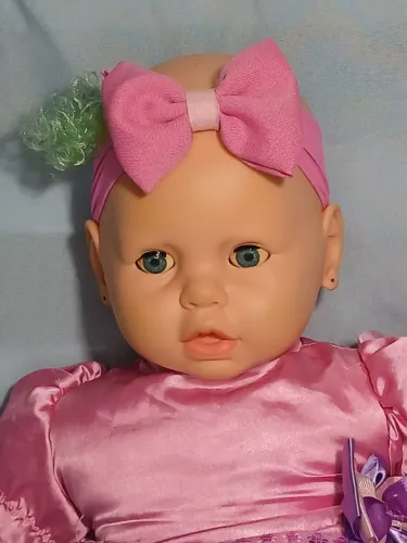 12 - BONECA BEBE CORPO DE PANO