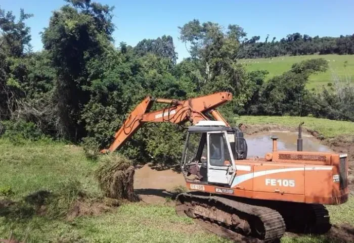 Escavadeira FE 105 fiatallis