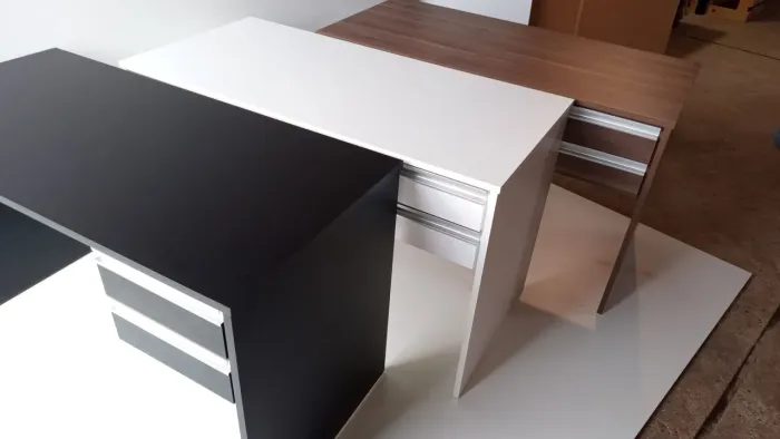 3 cores diferentes novas valor unitário r$650 em até 3X sem juros no cartão com entrega