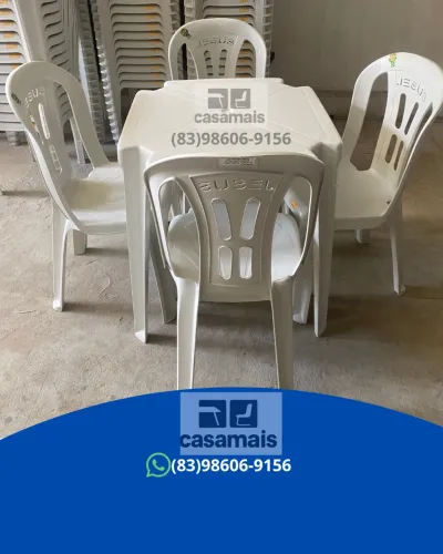 Conjunto, 1 Mesa + 4 Cadeira R$195,00