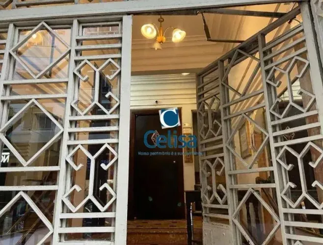 Apartamento com 4 dormitórios para alugar, 150 m² por R$ 5.350,00/mês - Copacabana - Rio d