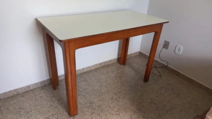 Mesa de Fórmica 1,20m X 0,60m
