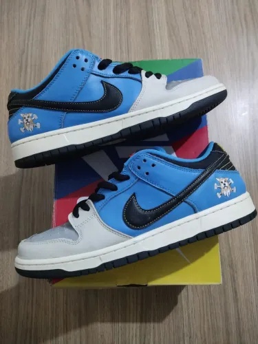Tênis Nike Dunk SB