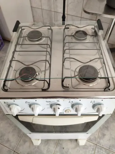 Vendo fogão