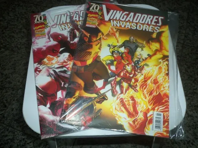 Vingadores vs Invasores 1 e 2 (Panini Comics - 2008) CTCRXX