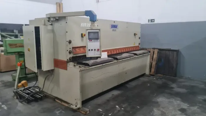 GUILHOTINA HIDRAULICA CN ERMAK HVR-3100 X 1/4