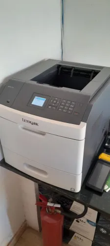 Impressora laser Lexmark ms812dn (VALE A PENA VER A DESCRIÇÃO)