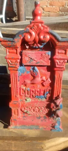 Antiga Caixa de Correio - Decoração e Colecionismo /// R$250,00