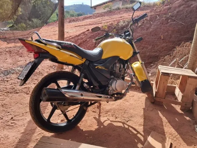 MOTO MUITO CONSERVADA! 