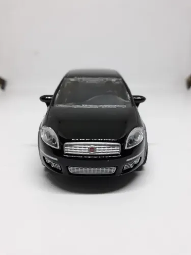 Miniatura Fiat Linea