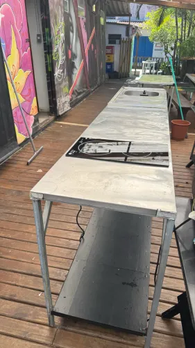 Balcão inox com cooktop