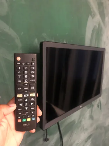 Vendo TV e Monitor Smart LG 24? 