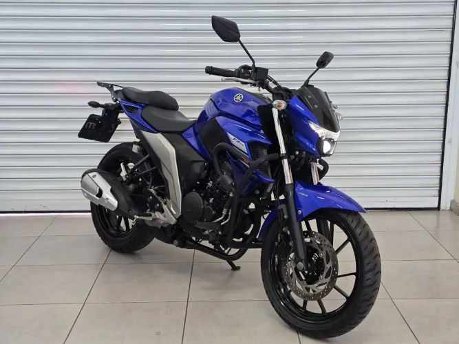 FZ25